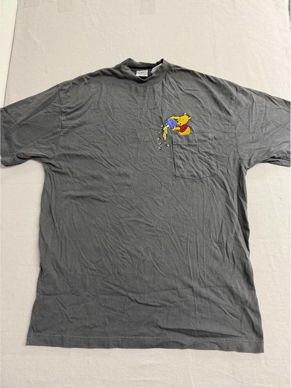 Winnie the Pooh Hunny T-shirt - Disney Store Pocket Tee XL